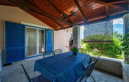 Gorgeous Home In Svetvincenat With Wifi