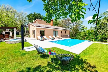 Villa Ferlini in Central Istria with private 10000 m2 garden, wellness & family activities on plot