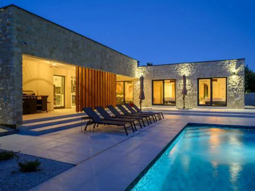 Villa Green Frame Garden West by Interhome