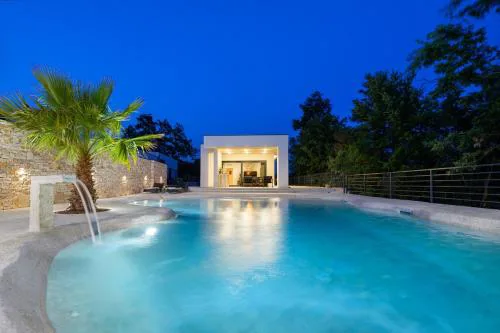 Villa Palma Dorada by Istrialux