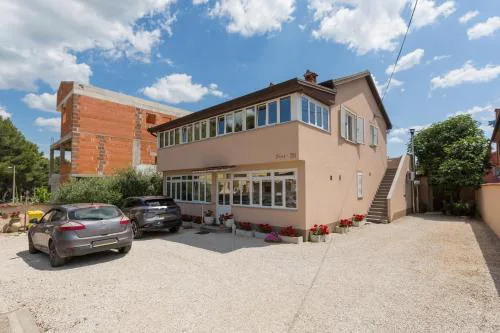 Apartments with parking space Tar, Porec - 6948