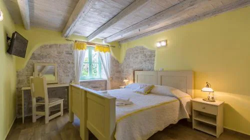 Beautiful Villa Judita with pool in Tar