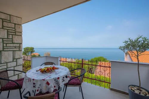Apartment Crveni