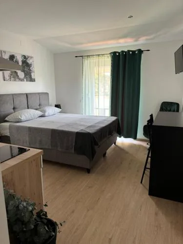 Apartments Maris