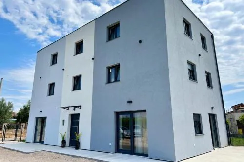 Apartments with a parking space Finida, Umag - 24104
