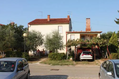 Apartments with parking spaces Umag - 6994