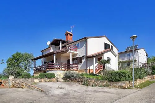 EVA house with apartment