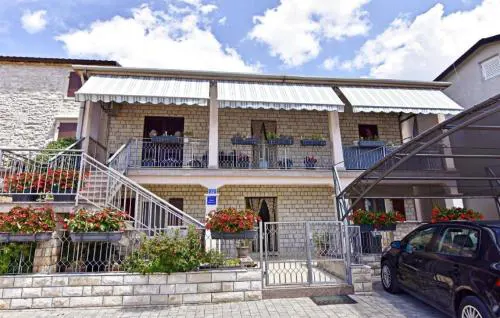 Ferienwohnung in Murine mit Großer Terrasse
