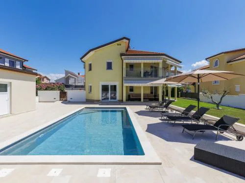 Holiday Home Villa Lucia by Interhome