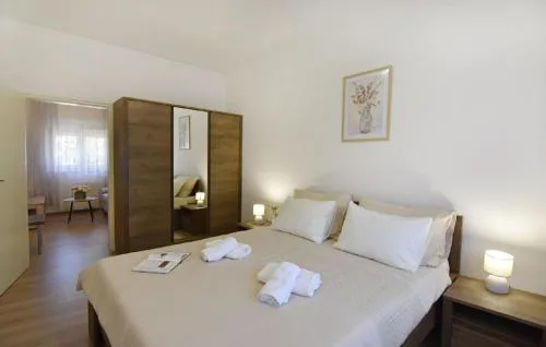 Schöne Wohnung in Umag mit Kleiner Terrasse