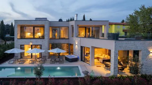 Modern Villa Caruso with pool in Vabriga