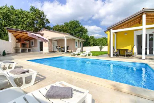 Beatiful families oriented villa Trusina with pool immersed in the nature near the town