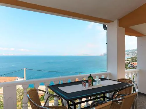 Apartment Daniel-2 by Interhome