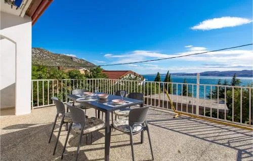 Awesome Apartment In Karlobag- Ribarica
