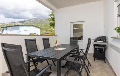 Awesome Apartment In Cesarica With Wifi