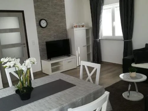 Apartment Villa Bijele Stijene - Two Bedroom Apartment with Terrace and Sea View