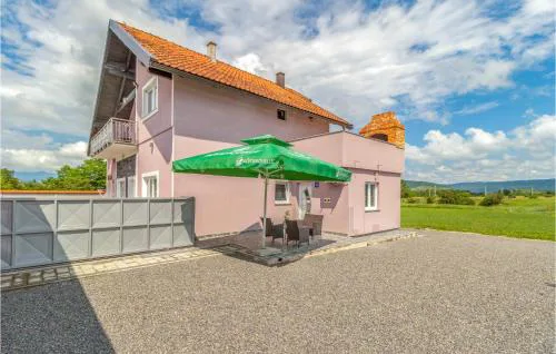 1 Bedroom Lovely Apartment In Otocac