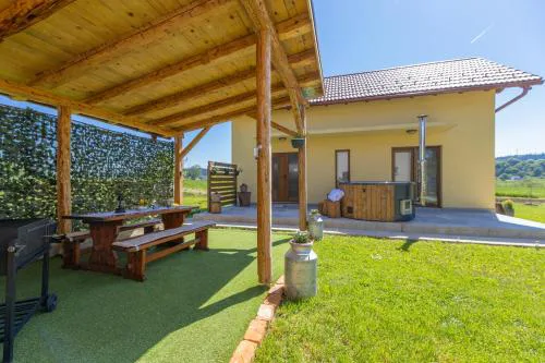 Kuća Trota - sauna, HOT TUB