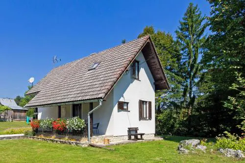 Milan in Rastovača - Haus für 4 Personen