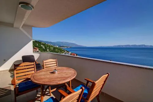 Apartments Maris Senj 2