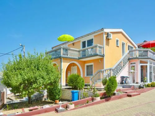 Charming apartment with private terrace