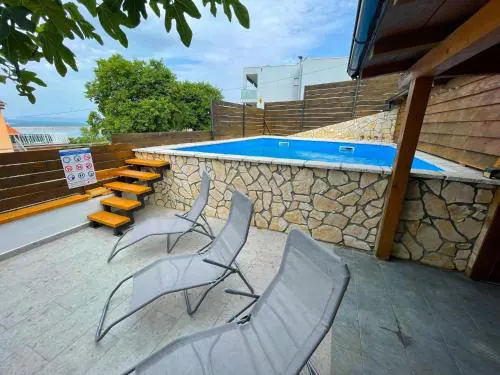 Apartment in Dramalj near Beach and Pool