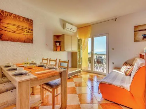 Apartment in Dramalj near the Sea