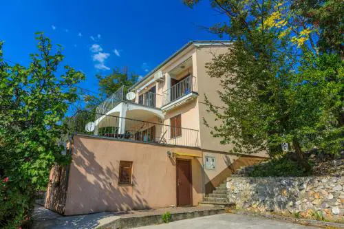 Apartments Bartulin
