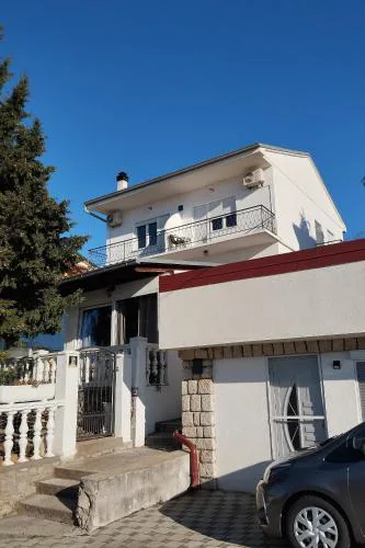 Apartments with parking space Dramalj, Crikvenica - 22302