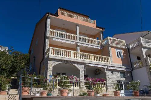 Family-friendly apartments with swimming pool Dramalj, Crikvenica - 5594