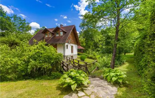 3 Bedroom Cozy Home In Blazevci