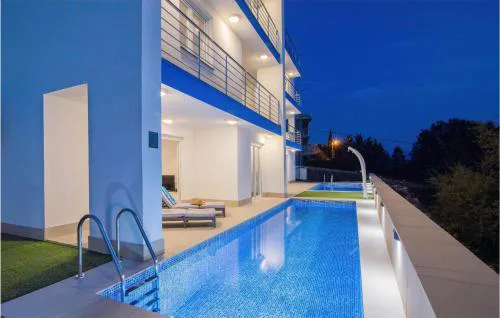 Awesome Apartment In Smokvica Krmpotska