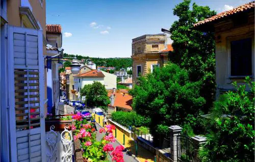 2 Bedroom Cozy Apartment In Volosko