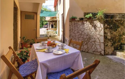 Lovely Apartment In Bregi With Wifi
