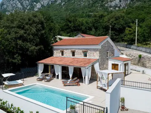 Casa di Nika - charming stone villa