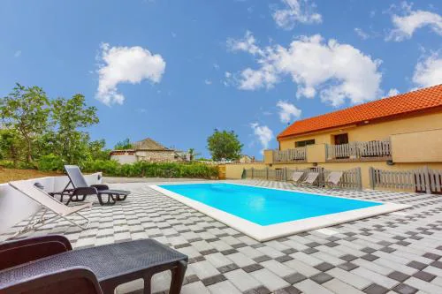 CASA VISTA