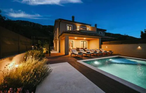 Villa George