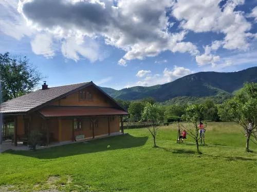 Wooden House Pia
