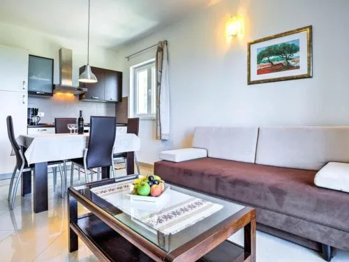 Wonderful Brsec Apartments with Sea View and Shared Pool - Comfort One Bedroom Apartment