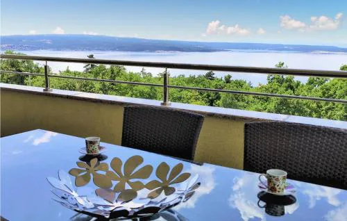 6 Bedroom Cozy Home In Crikvenica