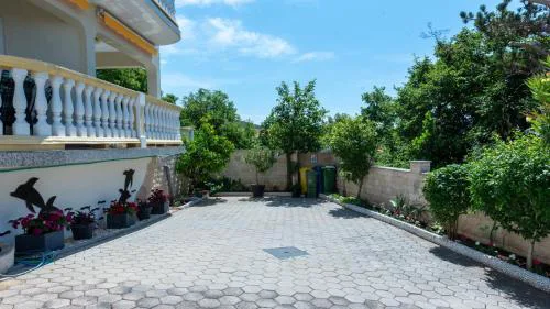 Apartman Lucija 1 by Villas Guide