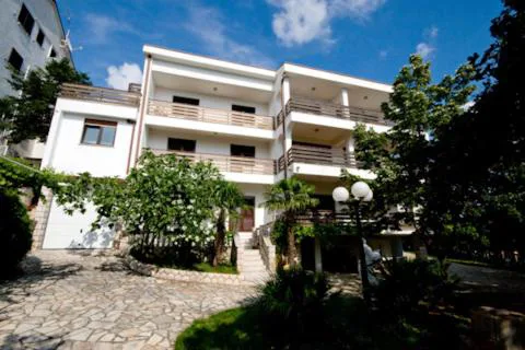 Apartman Nada 1