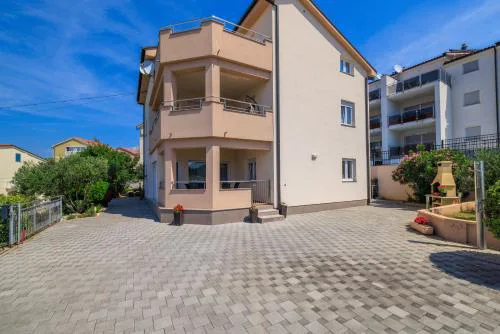 Apartment Ereiz