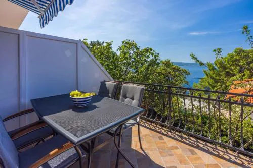 Apartment in Crikvenica 13715