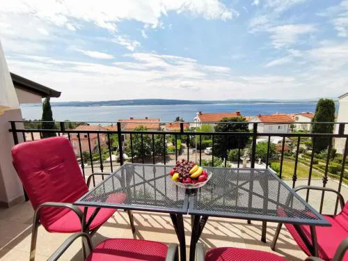Apartment in Crikvenica 34973