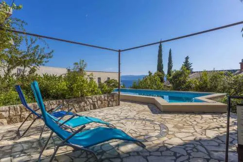 Apartment in Crikvenica 45900