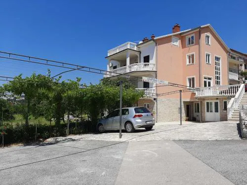 Apartments Grozdana