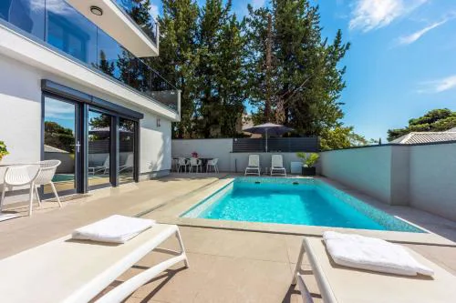 Apartments in Crikvenica 42446