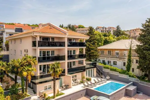Apartments in Crikvenica 44014