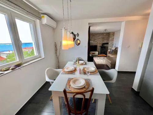 Apartments in Crikvenica 44153